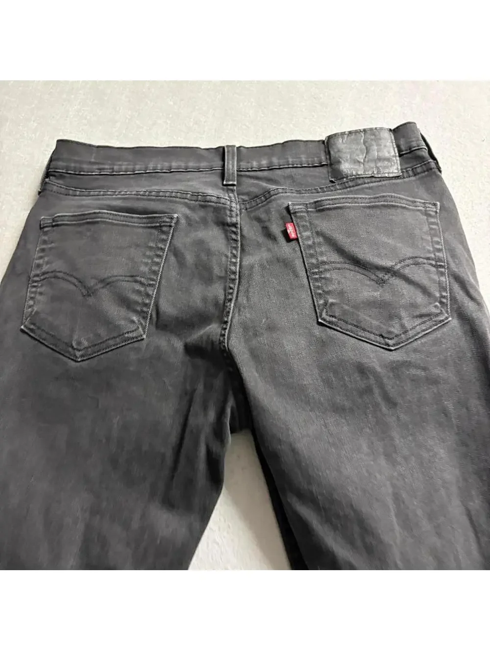 Levis 514 Straight Leg Jeans Mens 34x30 Black Distressed Ripped Denim